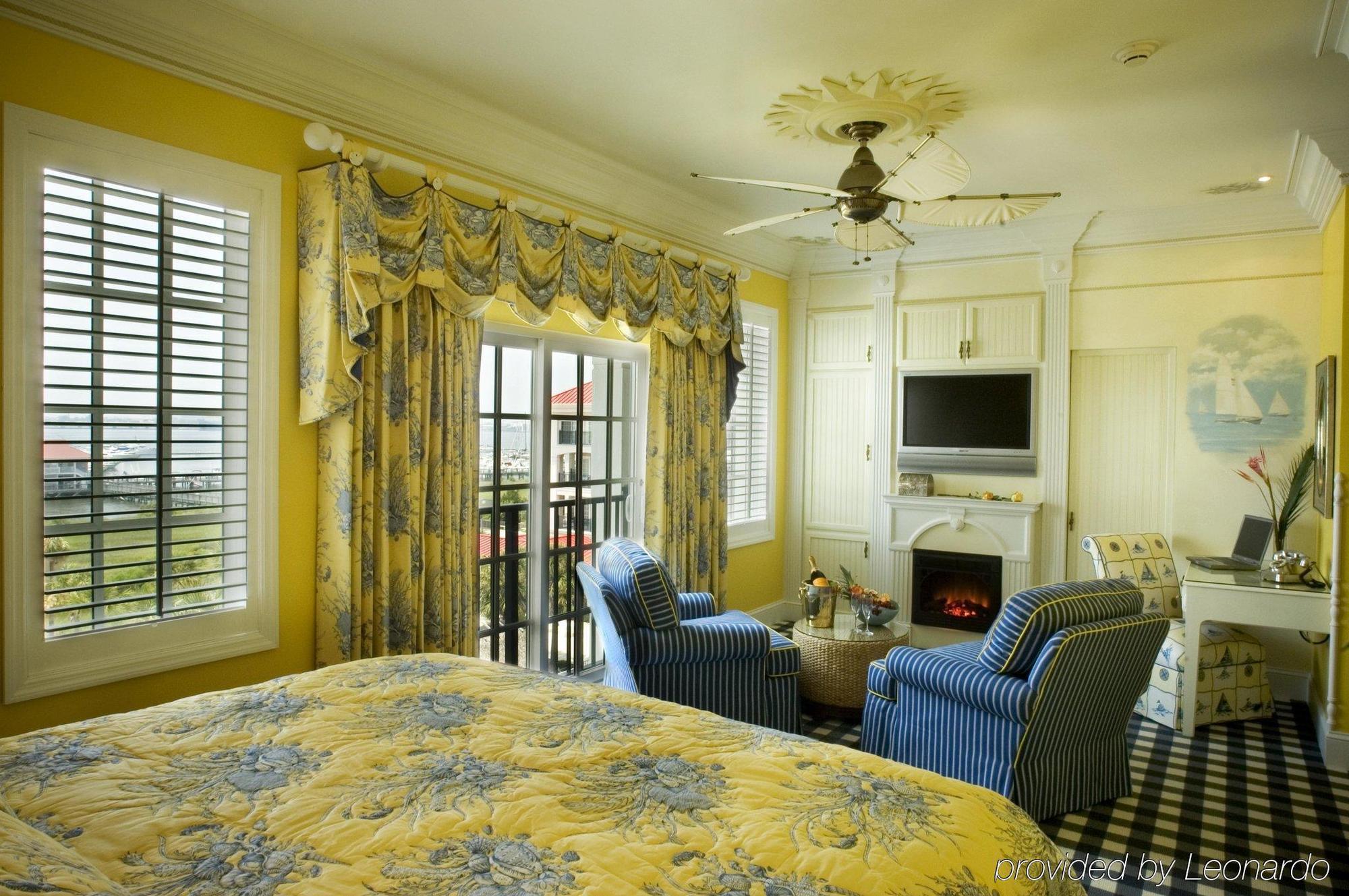 Harborside At Charleston Harbor And Marina